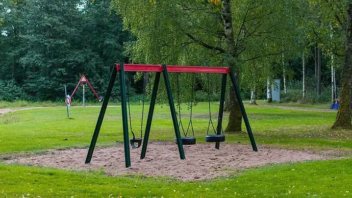 Lekplatsen på Sandbäckens badplats