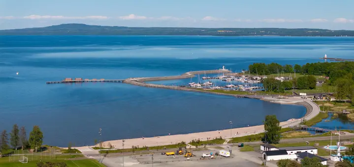 Flygbild över Framnäs strandpark